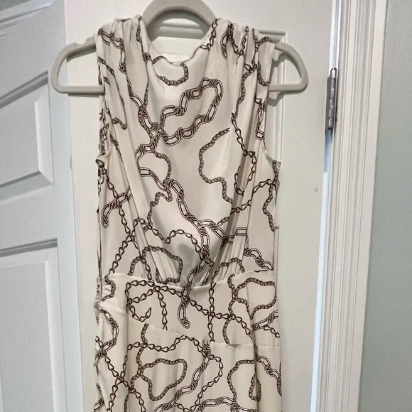 VERONICA BEARD
Wixson Chain Print Silk Blend Dress
Ecru/Multi NWOT - Picture 6 of 6